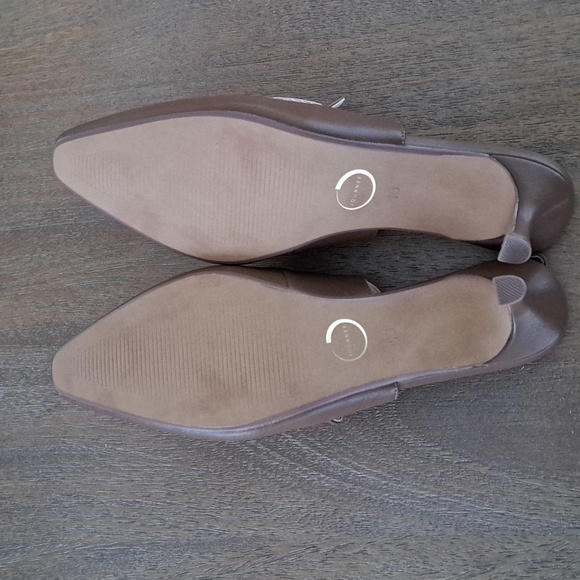 Journee Amory Kitten Heel Loafers  - Color: Brown - Size: 10 Wide - Picture 8 of 9